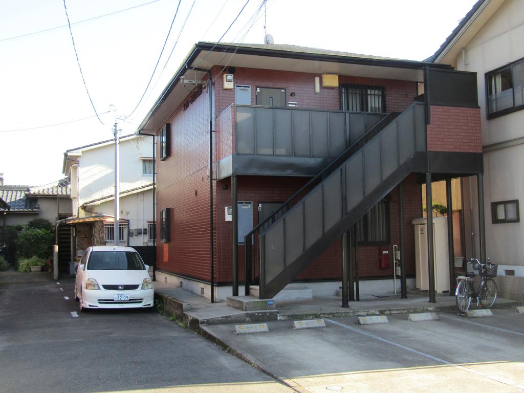 鹿児島市田上のアパートの建物外観