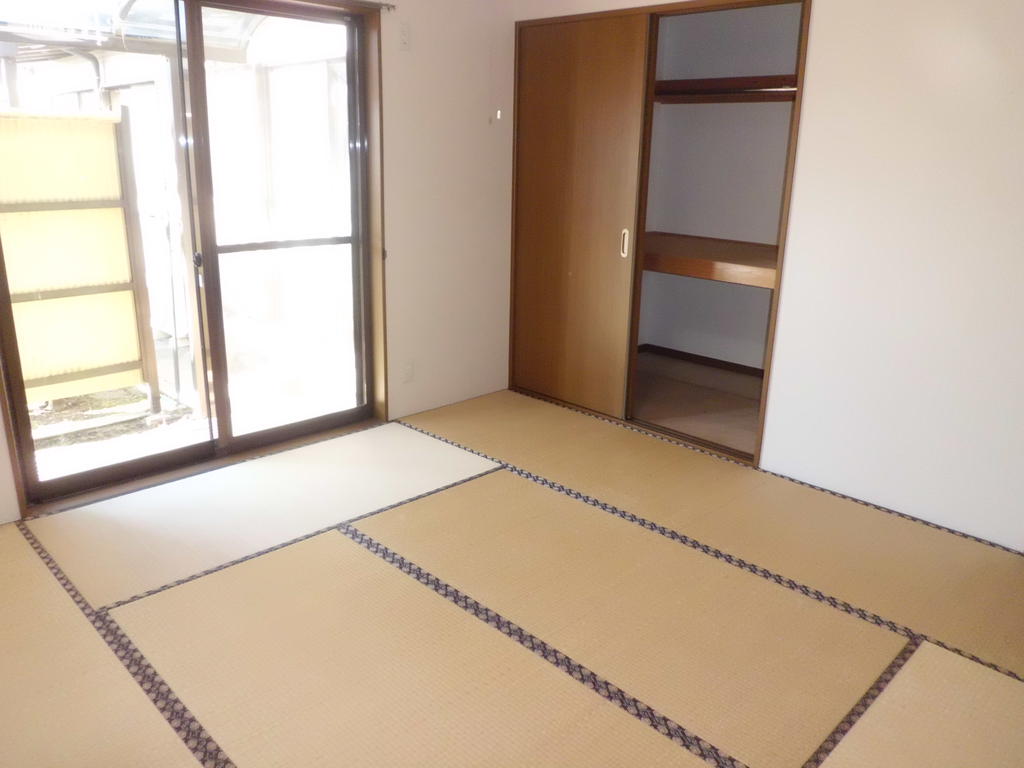 ＪＲ烏山線 烏山駅 1階建 築27年の内装写真