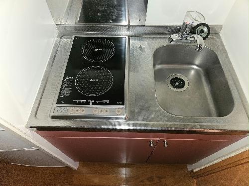 居室・リビング　備品や設備仕様は号室等により異なります現地をご確認下さい。