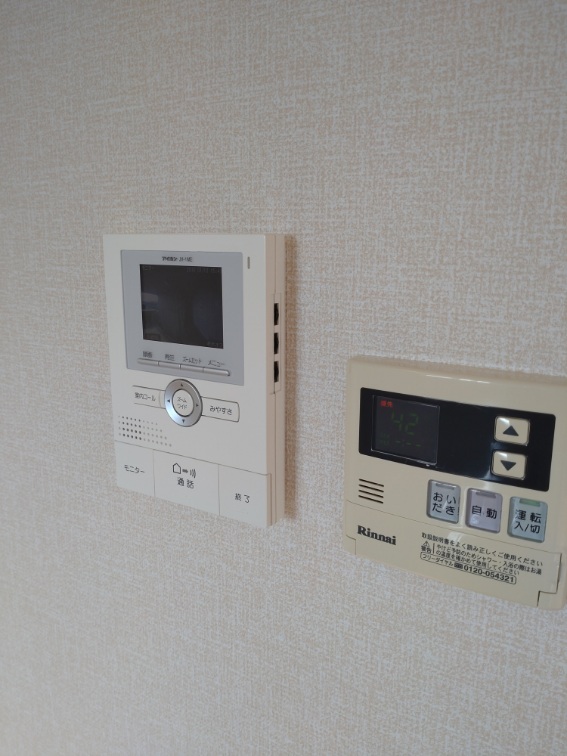 セキュリティ　TVモニターホンで誰が来たかすぐに分かります。