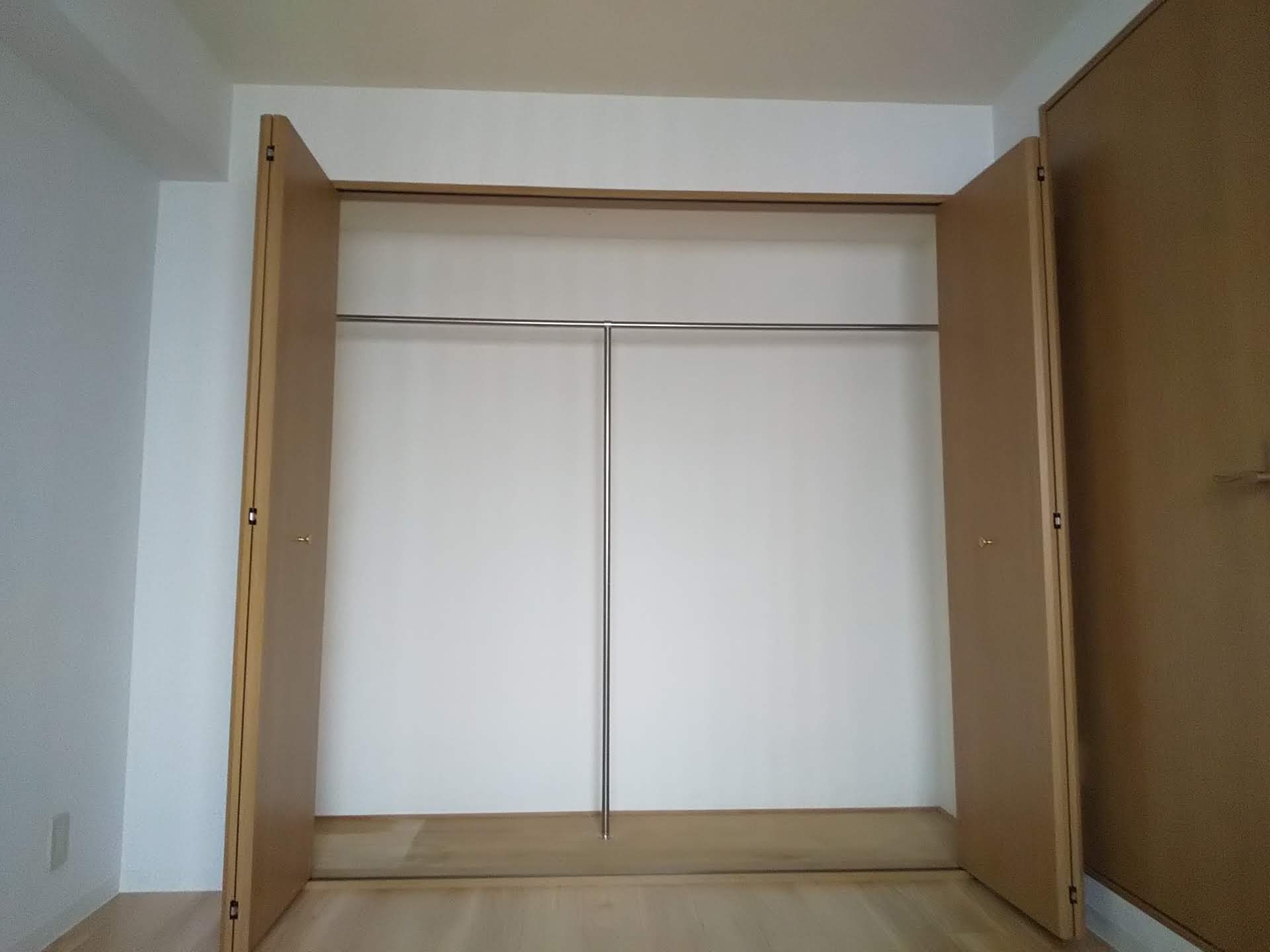 収納　洋室クローゼット