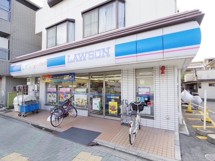 コンビニ　ローソン（コンビニ）まで600m