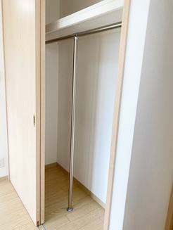 収納　★ハンガーラック付き、上部収納も有り★