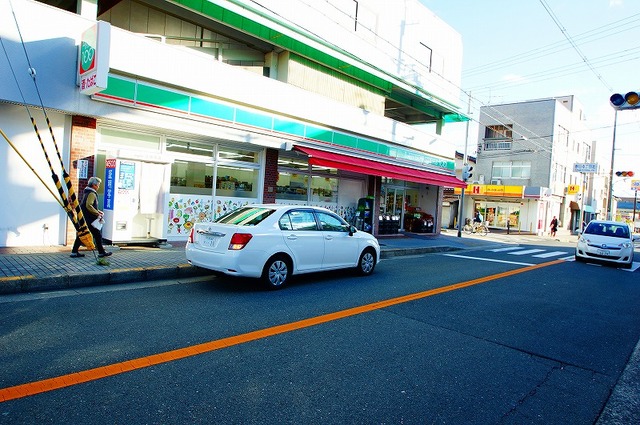 【池沢文化住宅のコンビニ】