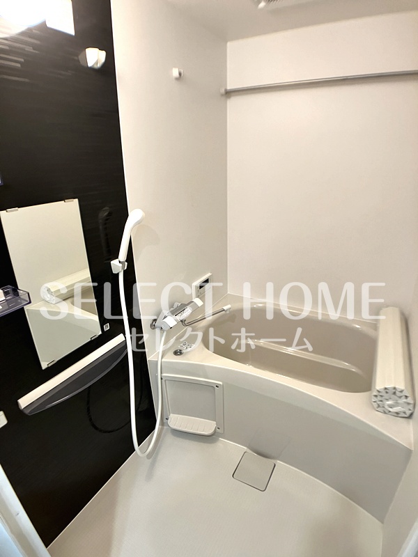 バス・シャワールーム　落ち着いた空間のお風呂です