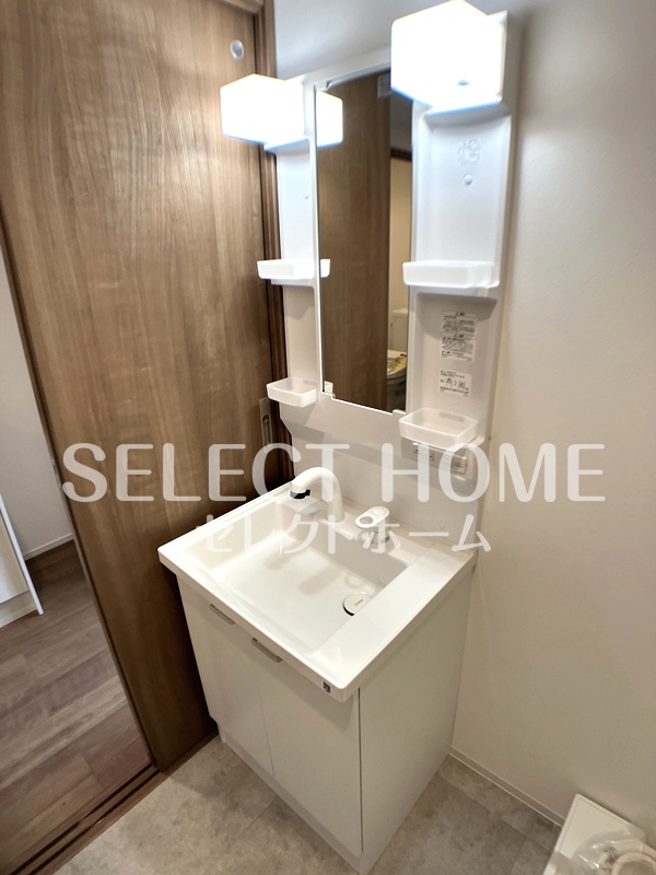 洗面設備　朝の身支度には欠かせない独立洗面化粧台