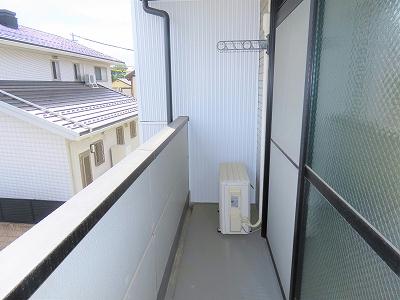バルコニー　洗濯物を外干しできます