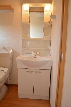 洗面設備　洗髪洗面化粧台