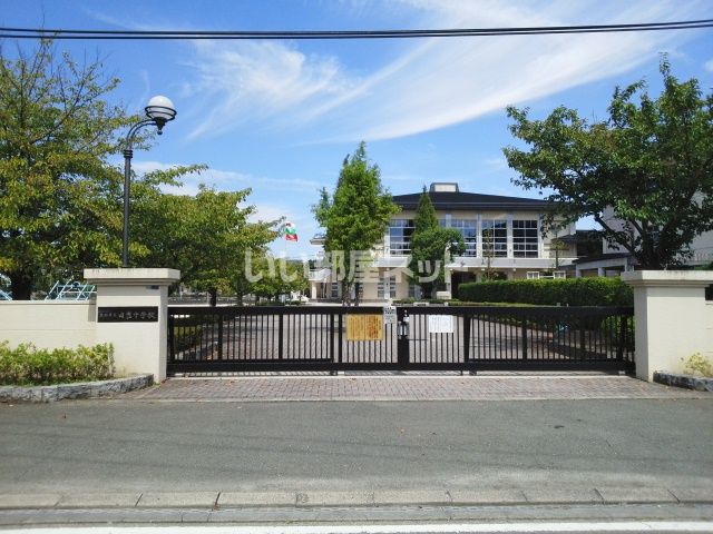 中学校　熊本市立日吉中学校（中学校）まで4466m