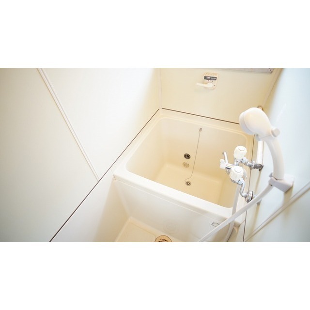 バス・シャワールーム　バス