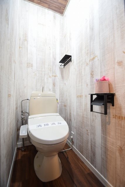 トイレ　温水多機能便座