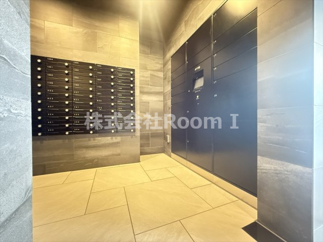 ロビー　ゆとりのあるロビーです宅配ボックスです