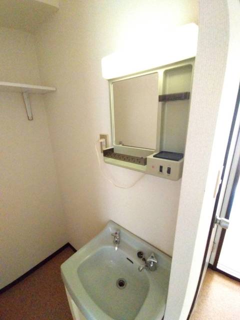 洗面設備　別部屋参考画像