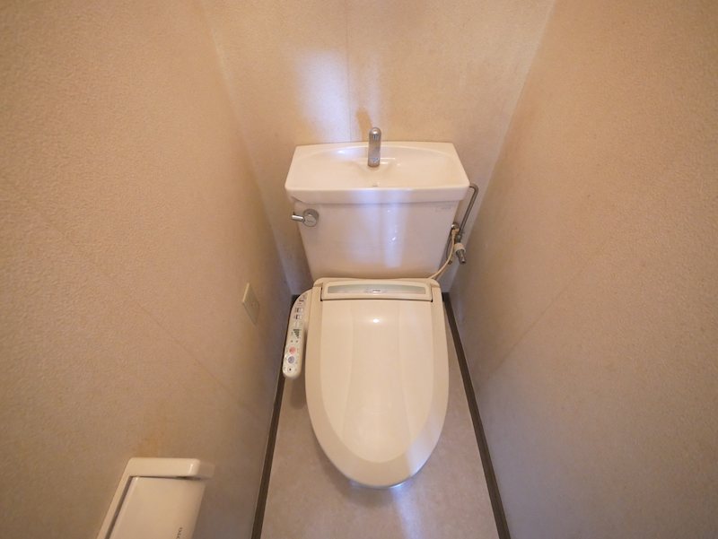 トイレ　ウォシュレット
