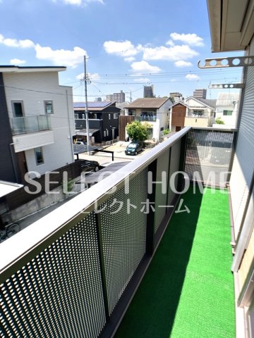 バルコニー　広々としたバルコニーです