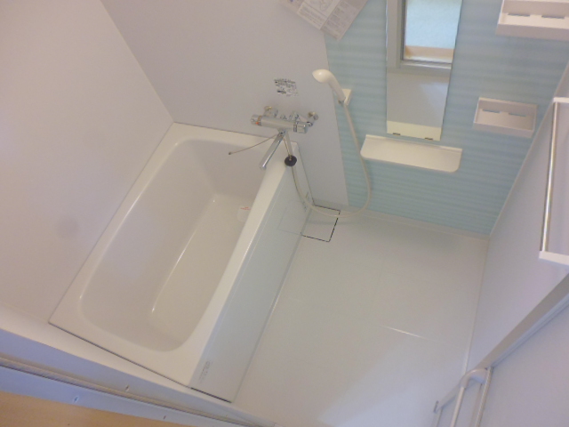バス・シャワールーム　別号室の参考写真です♪