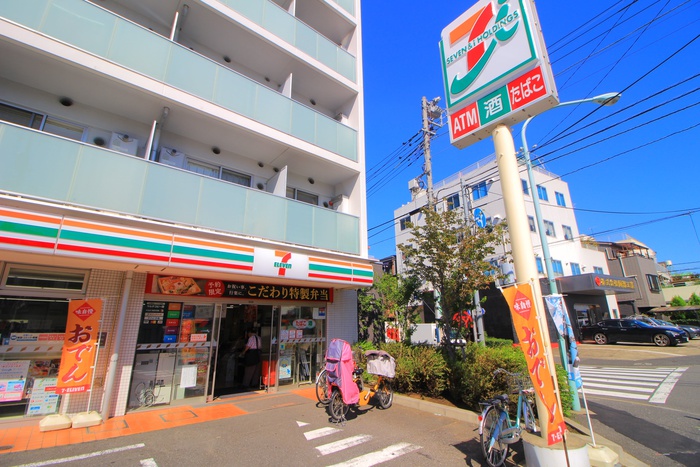 コンビニ　セブンイレブン板橋東新町一丁目店（コンビニ）まで256m