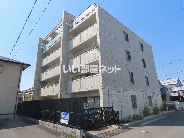 【I.S.M IVの建物外観】