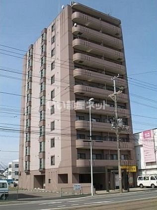 メゾンパティオリーブル豊川の建物外観