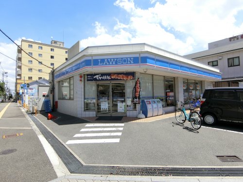 【シティーコート堺駅前のコンビニ】