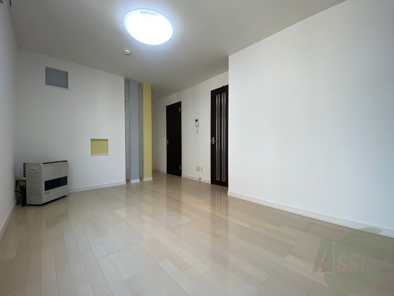 居室・リビング　広くてキレイなお部屋が広がっていて、充実した生活が送れそう。