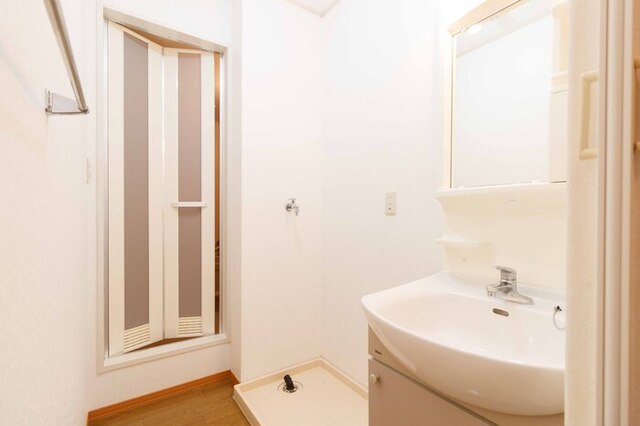 洗面設備　１０５・洗面所