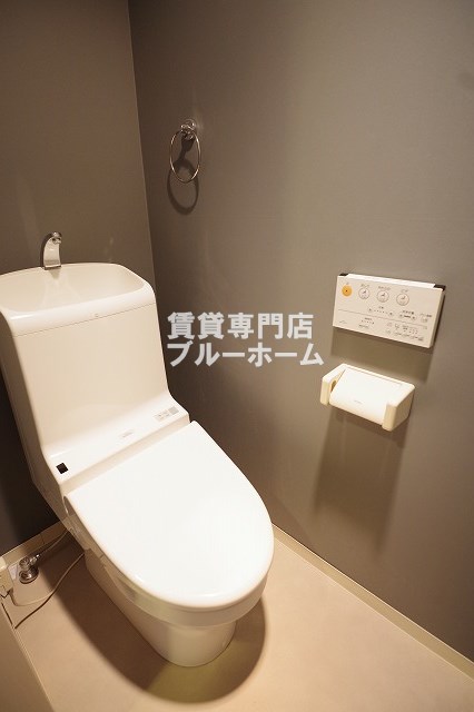 トイレ　ウォシュレット付き！