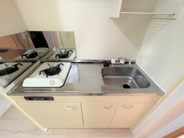 キッチン　写真は別号室です。