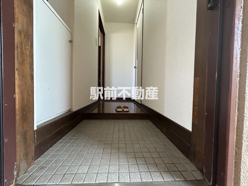 玄関　玄関スペース広いですよ！