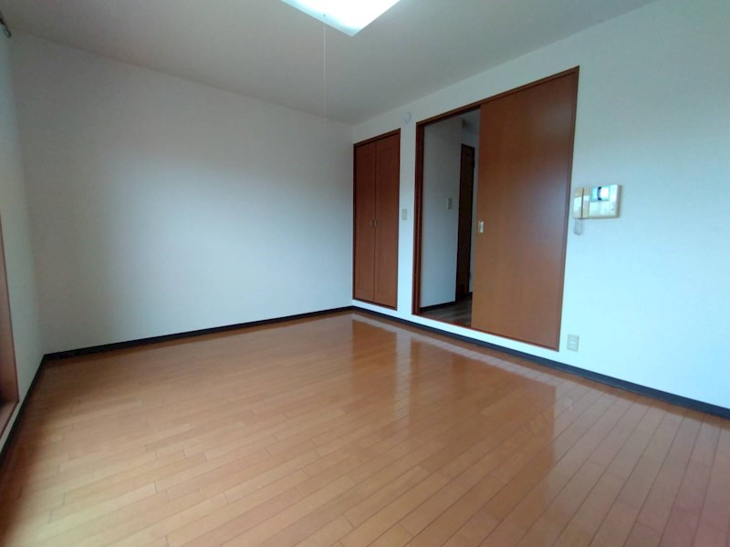 セキュリティ　TVドアホンで来客の確認ができます