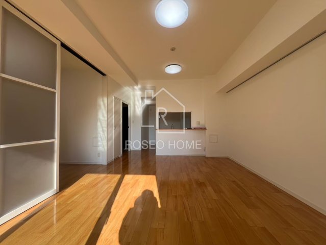 居室・リビング　同マンション別部屋：参考写真