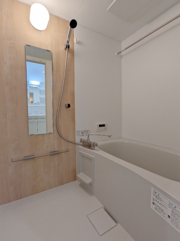 バス・シャワールーム　図面と現状に相違がある場合には現状を優先