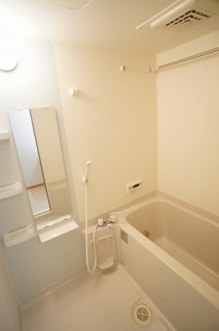 バス・シャワールーム　お風呂です