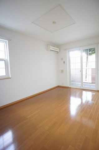 居室・リビング　使いやすいリビングです