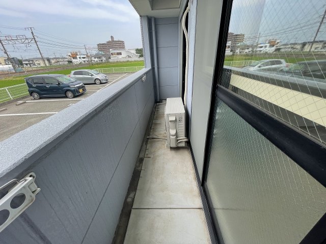 バルコニー　リビング収納２