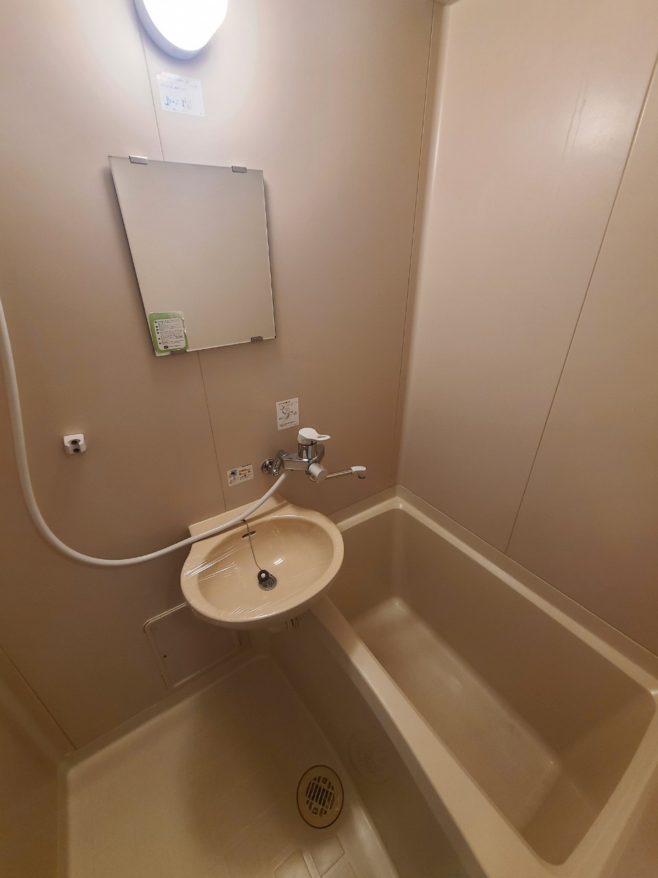 バス・シャワールーム　詳細は、RISUMO江坂本店→06-6155-7137まで♪