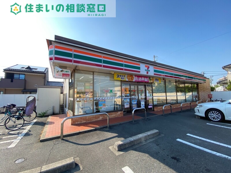 コンビニ　セブンイレブン西尾徳次町店（コンビニ）まで289m