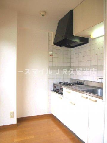 キッチン　コンパクトなキッチンで掃除もラクラク