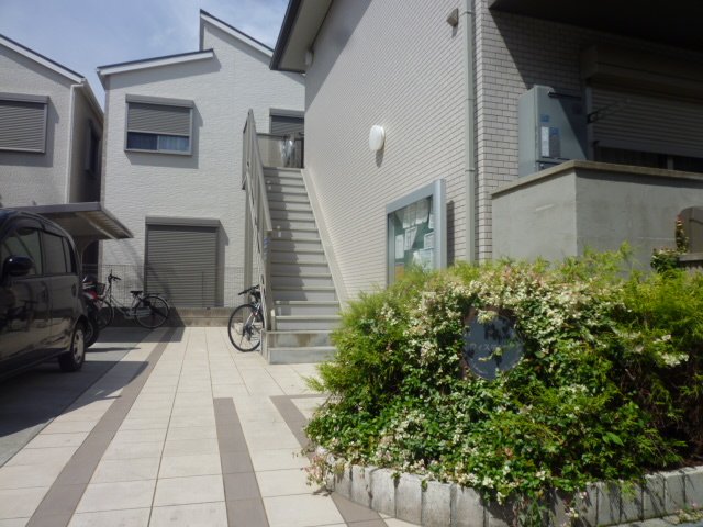 エントランス　毎日通るエントランスはこのようになっています