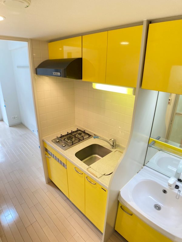 キッチン　コンパクトなキッチンで掃除もラクラク