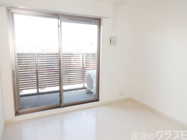 居室・リビング　北西向きですが光は確保できます！