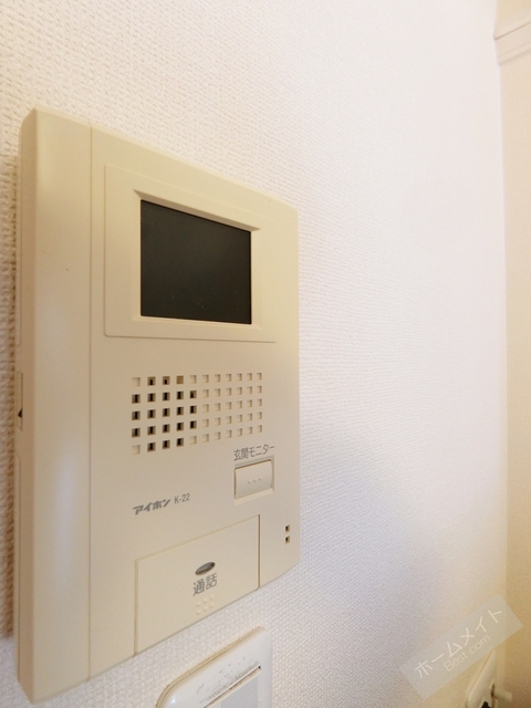 セキュリティ　モニターホンで来訪者を確認できます♪