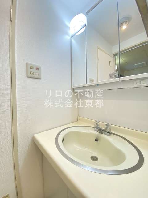 洗面設備　独立洗面台なら落ち着いて身支度ができます☆