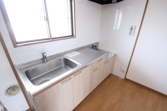 キッチン　※別部屋の写真です