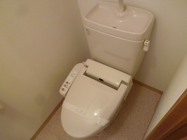 トイレ　モデル写真