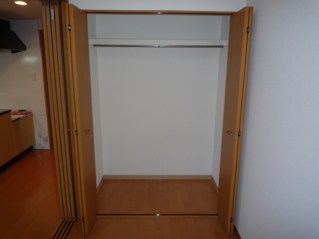 収納　モデル写真