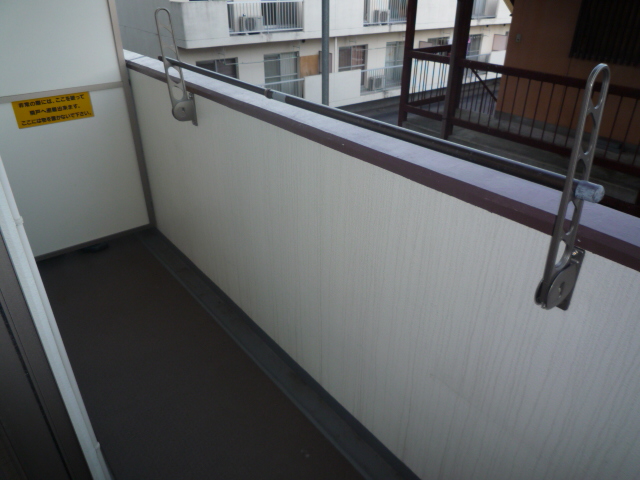 バルコニー　モデル写真