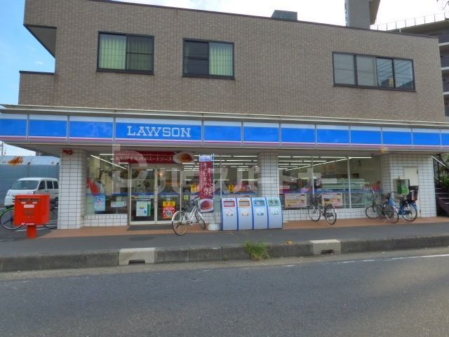 コンビニ　ローソン草加瀬崎四丁目店（コンビニ）まで490m