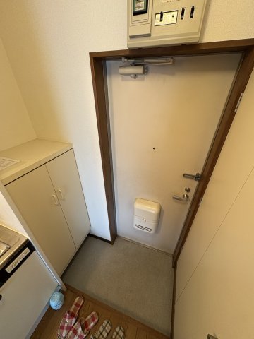 玄関　ホワイトヴィレッジ　玄関