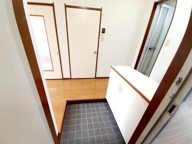玄関　明るい玄関です